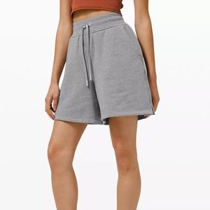 Lululemon All Yours High-Rise Short 7" Size 10 Heathered Core Gray